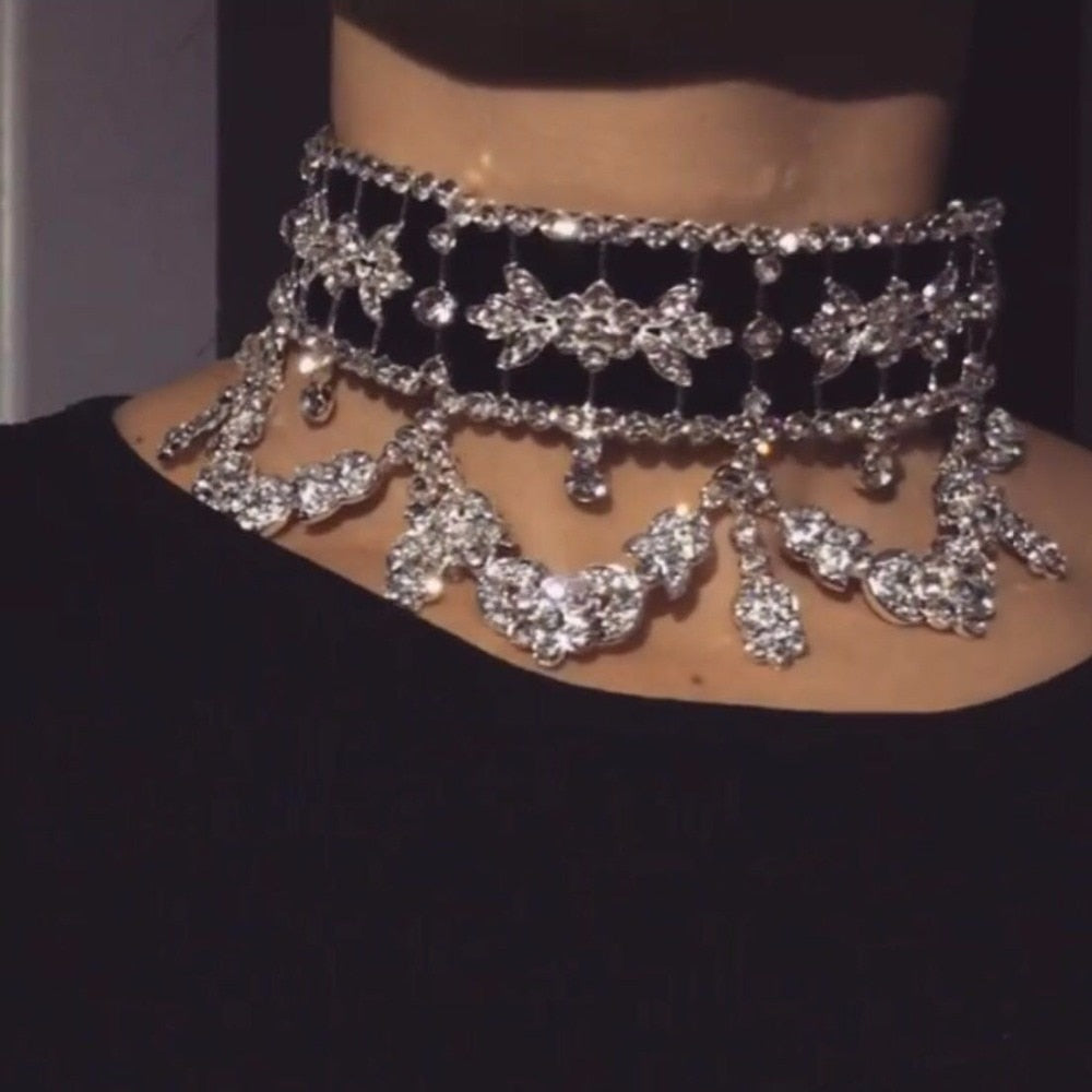 Crystal Rhinestone Choker Necklace Designer Elegant Velvet Statement Necklace